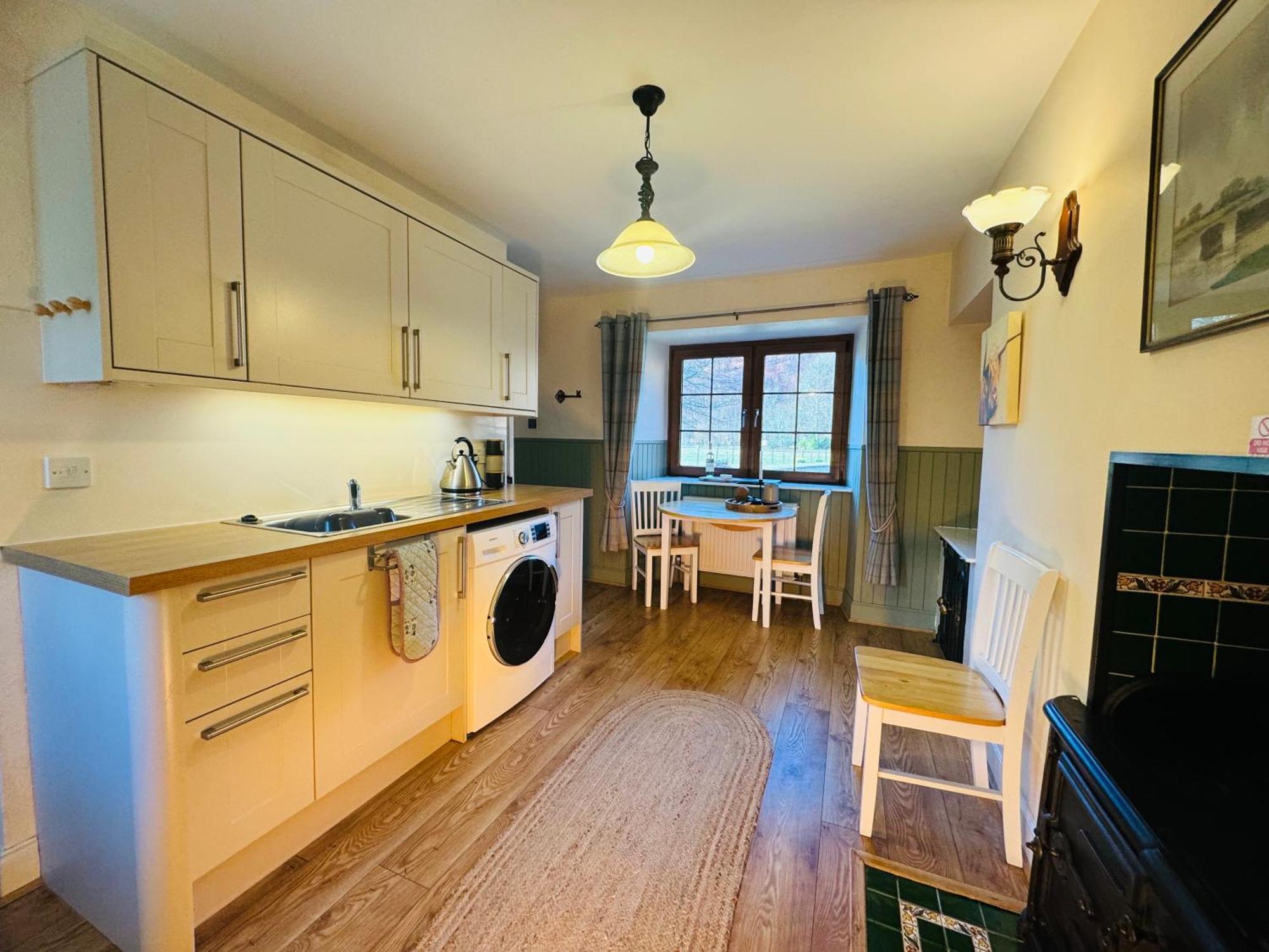 Rosemount Cottage One- Highland Cottage Garve Bagian luar foto