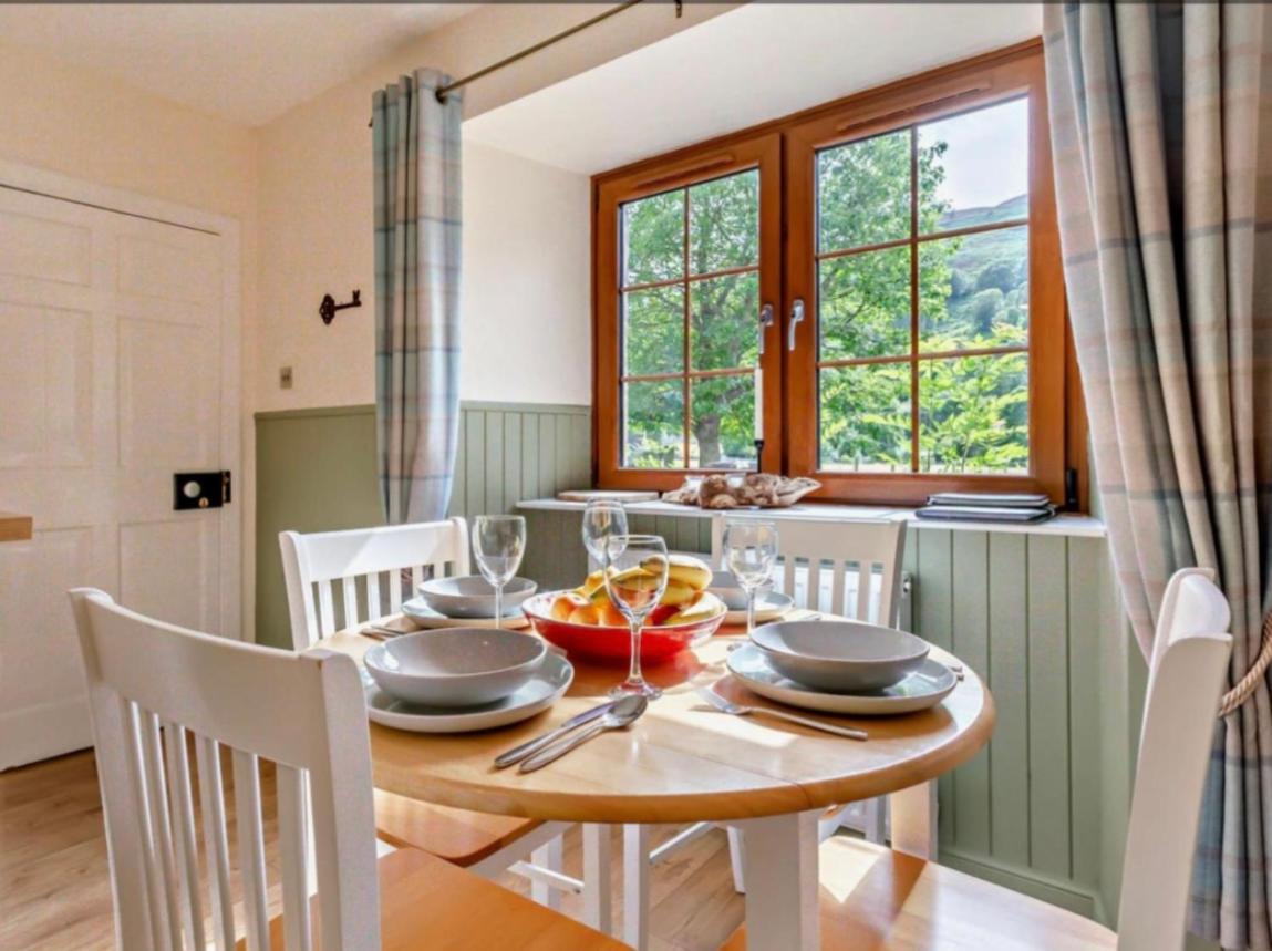 Rosemount Cottage One- Highland Cottage Garve Bagian luar foto